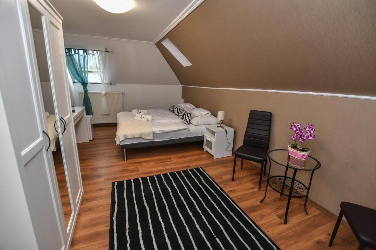 Bed and Breakfast É-Vaskó Panzió Borpince Tokaj Esterno foto