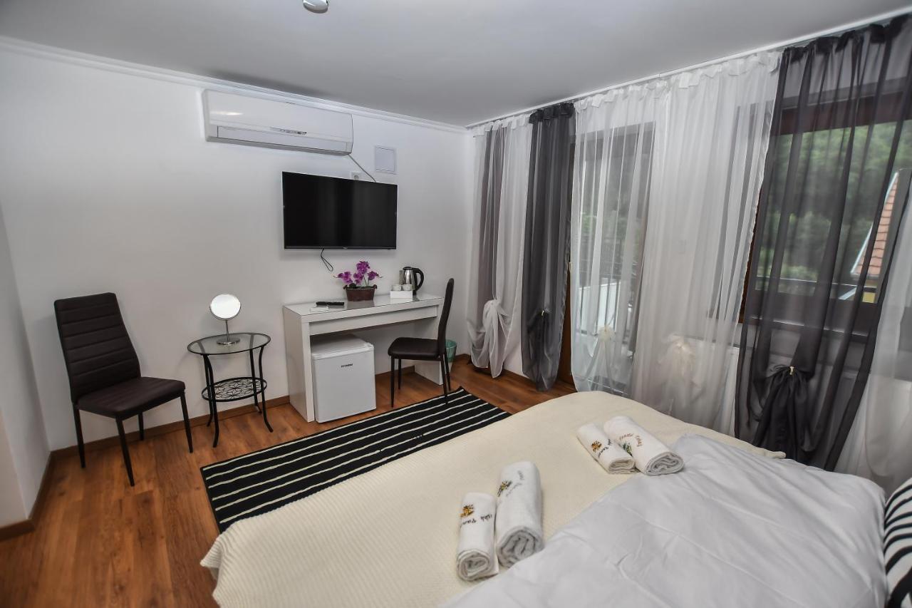 Bed and Breakfast É-Vaskó Panzió Borpince Tokaj Esterno foto