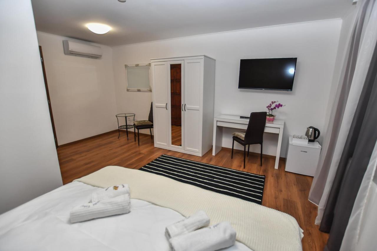 Bed and Breakfast É-Vaskó Panzió Borpince Tokaj Esterno foto